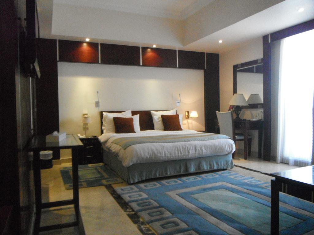โรงแรมโรแมนซ์ อเล็กซานเดรีย ภายนอก รูปภาพ